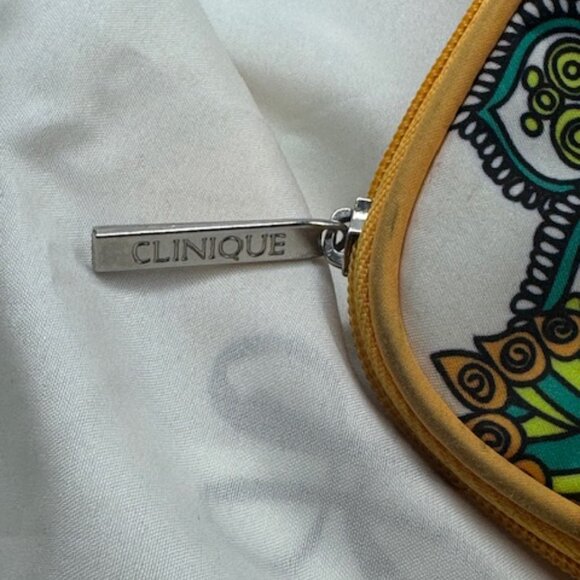 Trina Turk for Clinique Limited Edition Paisley Pop Art Makeup Bag - Picture 7 of 7